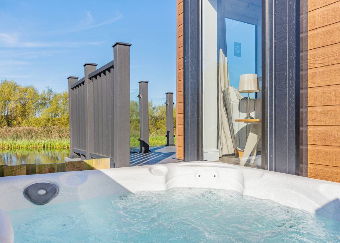 Chalet ∙ 2 Bedrooms ∙ 4 Guests - Lancashire