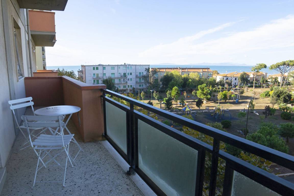 65 M² Apartment ∙ 1 Bedroom ∙ 5 Guests - Follonica