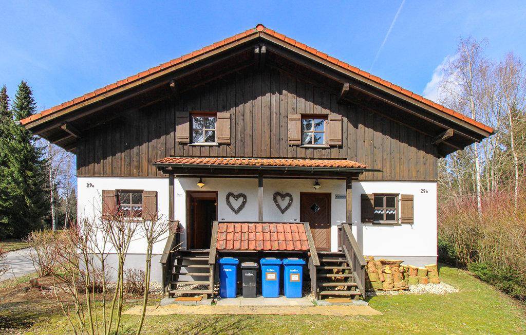 94 M² Ferienhaus ∙ 2 Schlafzimmer ∙ 4 Gäste - Bodenmais