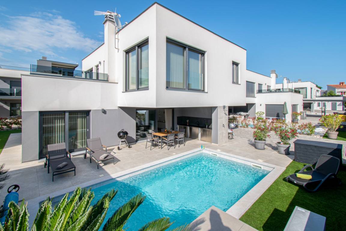 175 M² Villa ∙ 3 Bedrooms ∙ 8 Guests - Banjole