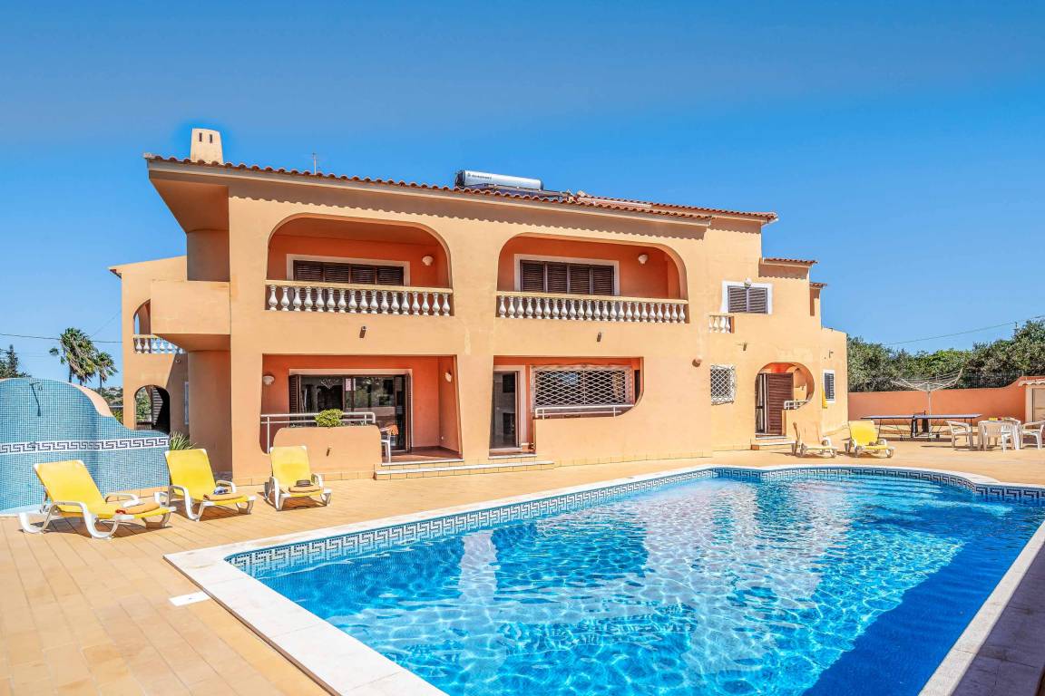 Villa ∙ 2 Bedrooms ∙ 4 Guests - Albufeira
