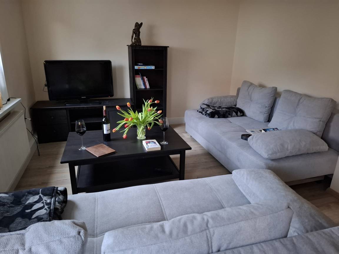 65 m² Ferienwohnung ∙ 1 Schlafzimmer ∙ 6 Gäste – Bild 5