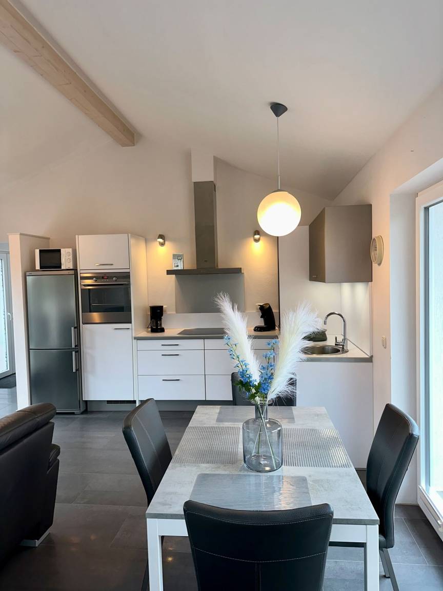 73 m² Ferienhaus ∙ 2 Schlafzimmer ∙ 4 Gäste – Bild 4