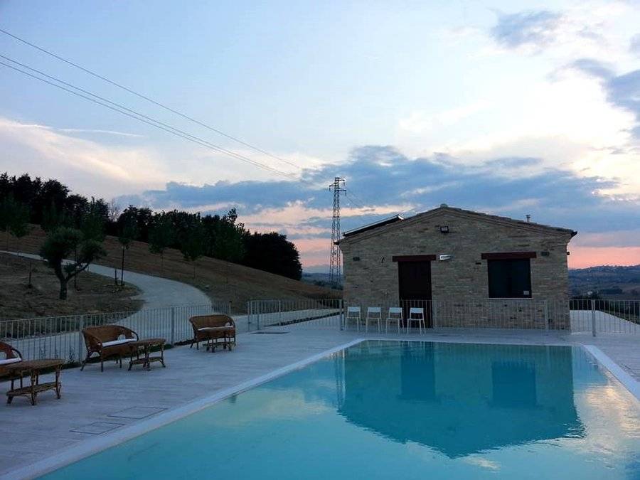 60 M² Longère ∙ 1 Chambre ∙ 6 Personnes - Fermo