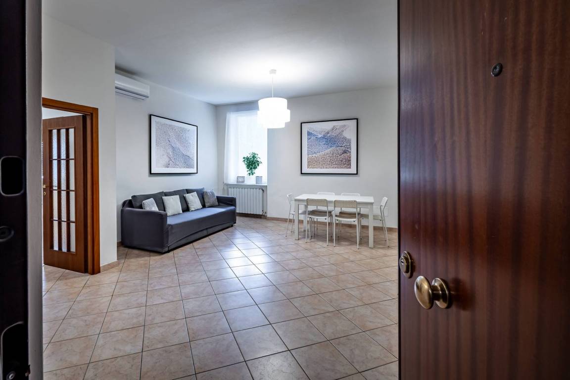 73 M² Apartment ∙ 2 Bedrooms ∙ 4 Guests - Prato