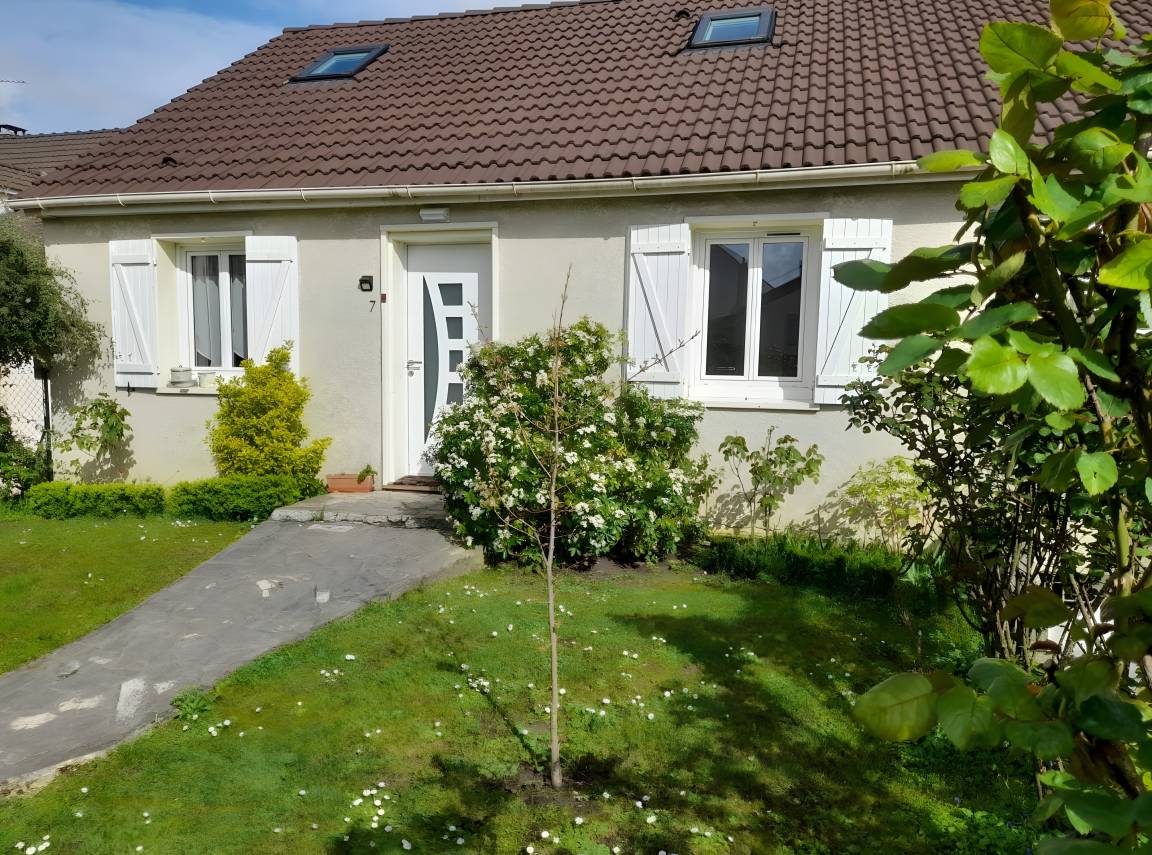 25 M² Bed & Breakfast ∙ 1 Habitación ∙ 2 Huéspedes - Nanterre