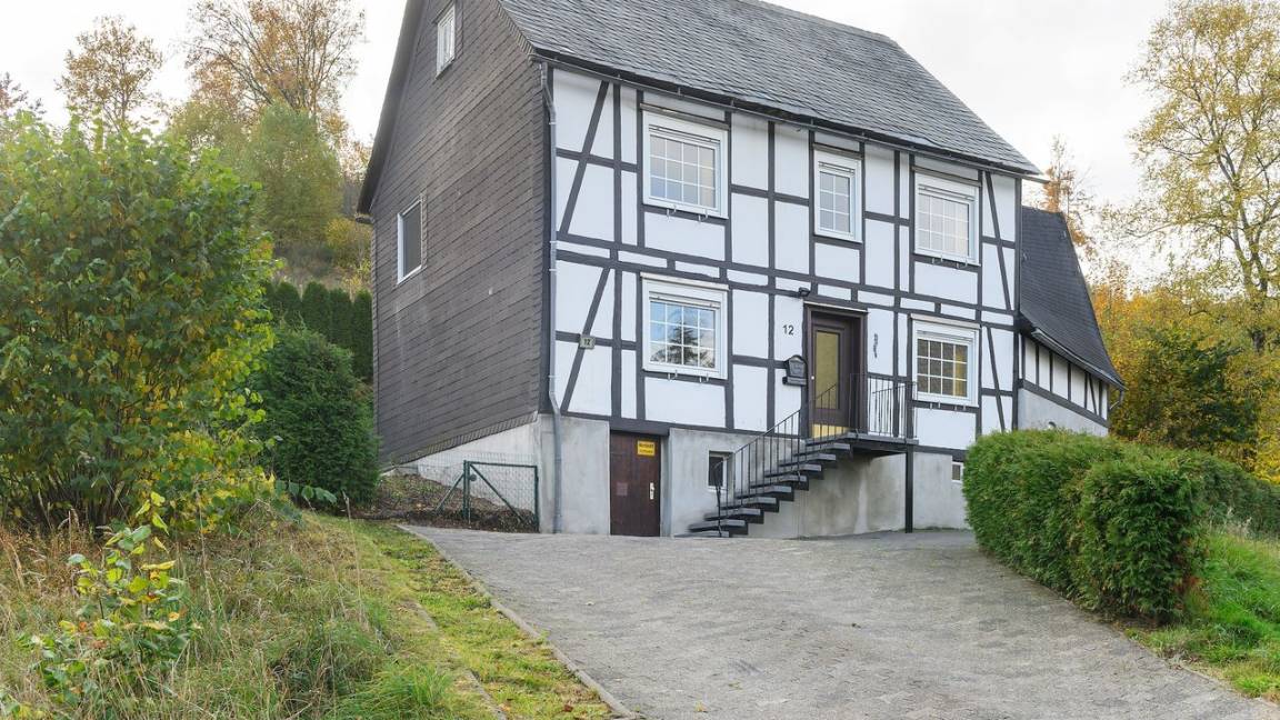 140 M² House ∙ 4 Bedrooms ∙ 8 Guests - Winterberg