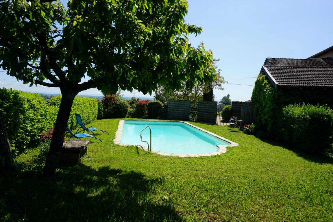 96 m&sup2; G&icirc;te 3 Schlafzimmer 6 G&auml;ste