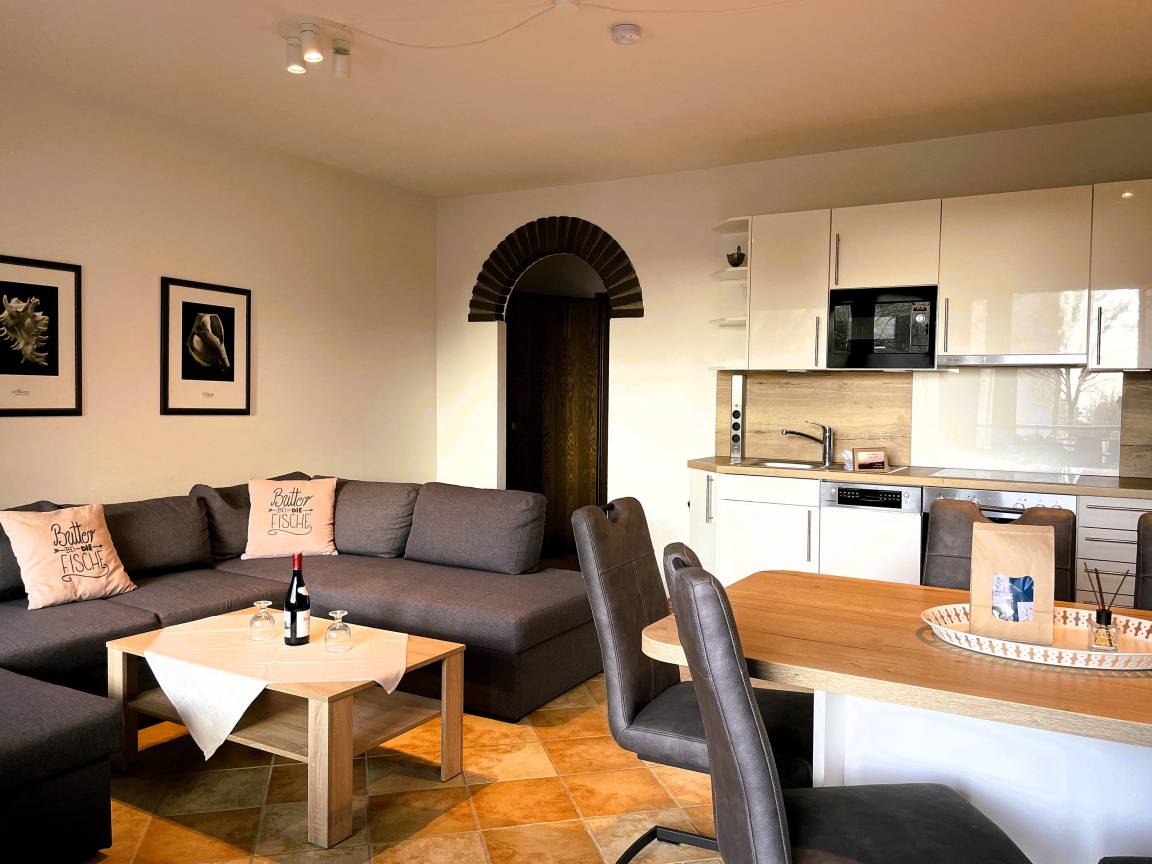 63 m² Ferienwohnung ∙ 2 Schlafzimmer ∙ 4 Gäste – Bild 2