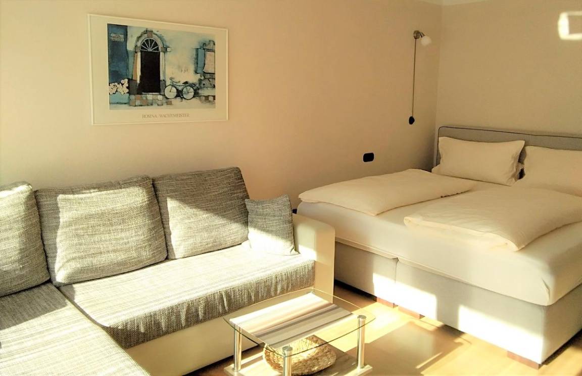 30 M² Ferienwohnung ∙ 2 Gäste - Pöcking