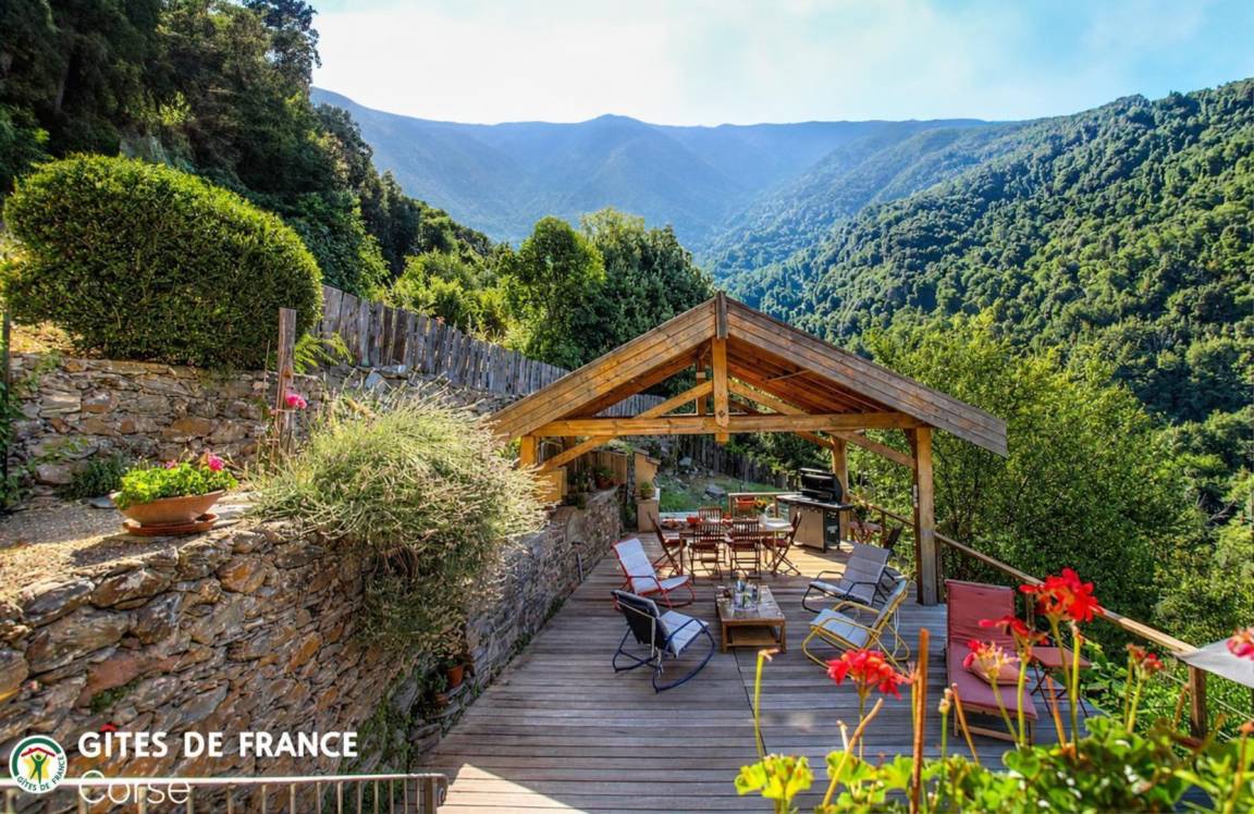 121 M² Gîte ∙ 3 Slaapkamers ∙ 6 Gasten - Corsica