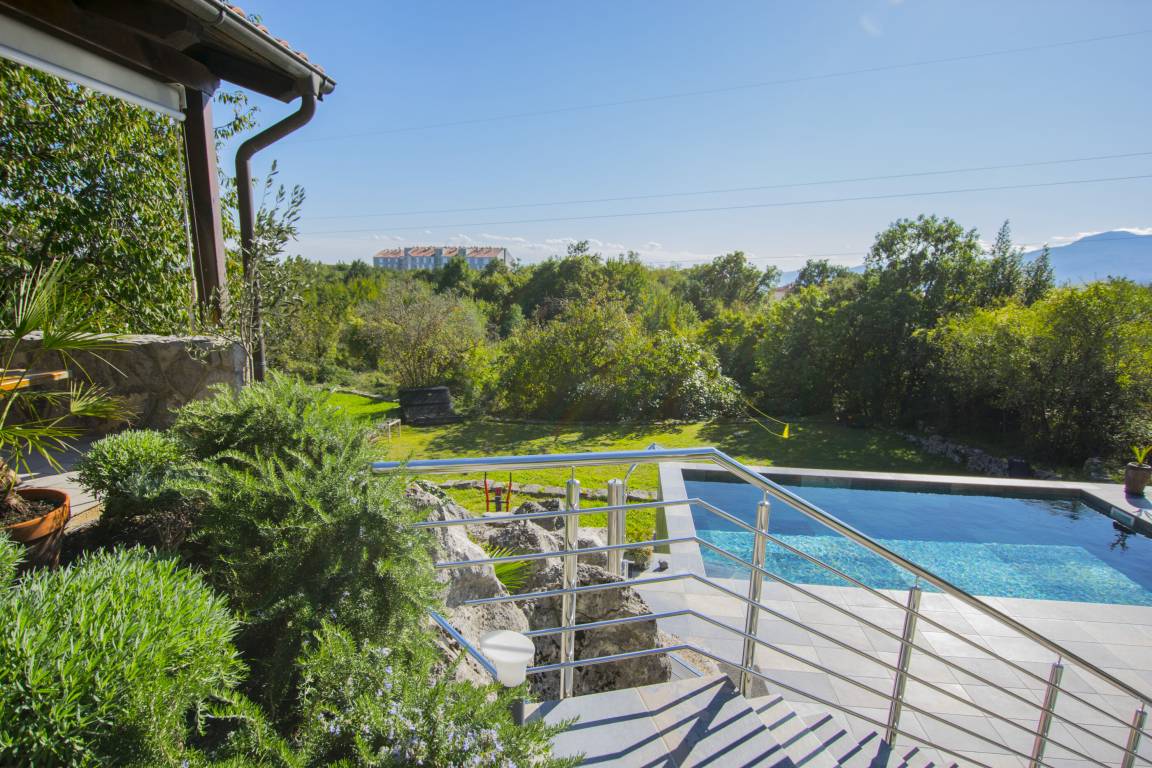 84 M² Apartment ∙ 1 Bedroom ∙ 4 Guests - Fiume