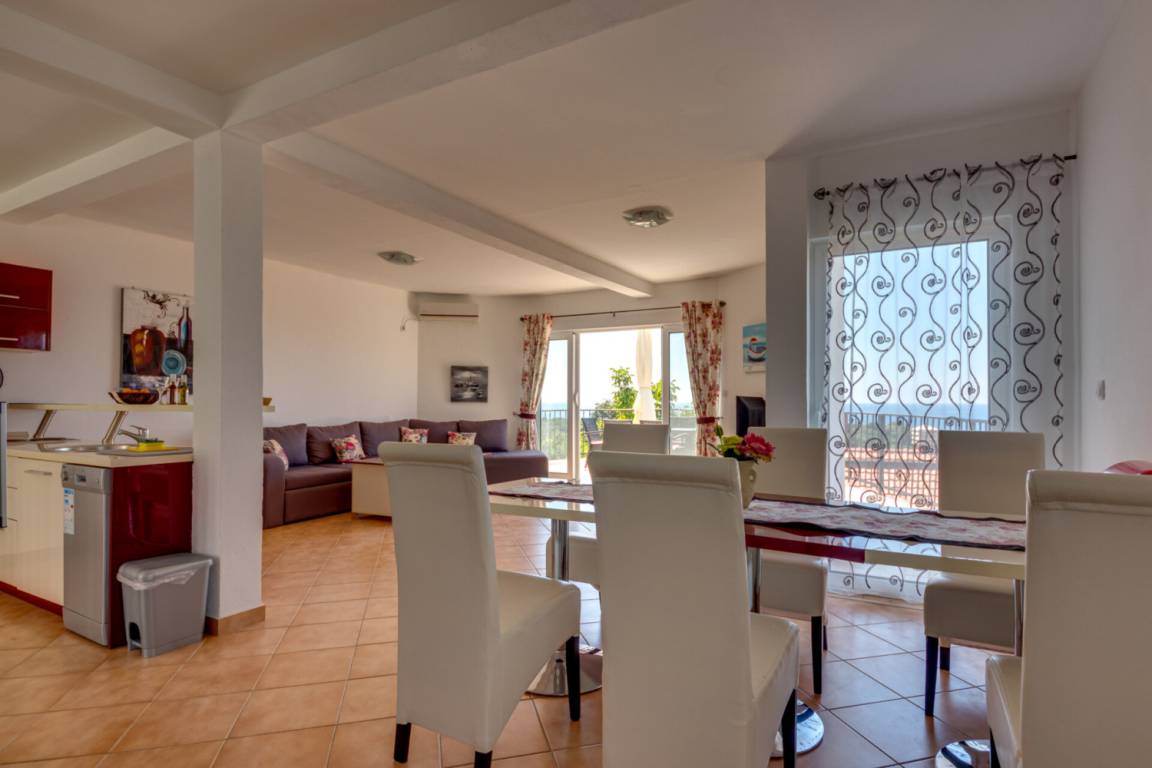 130 m² Ferienhaus ∙ 2 Schlafzimmer ∙ 4 Gäste – Bild 4