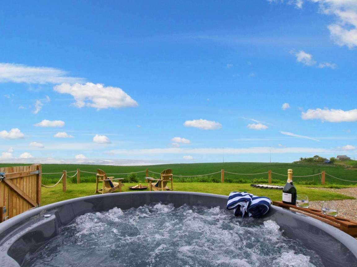 Cottage ∙ 3 Bedrooms ∙ 6 Guests - Scotland
