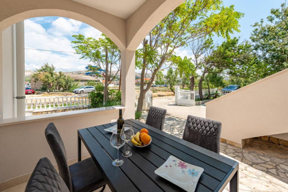 45 M² Apartamento ∙ 5 Habitaciones ∙ 4 Huéspedes - Pag