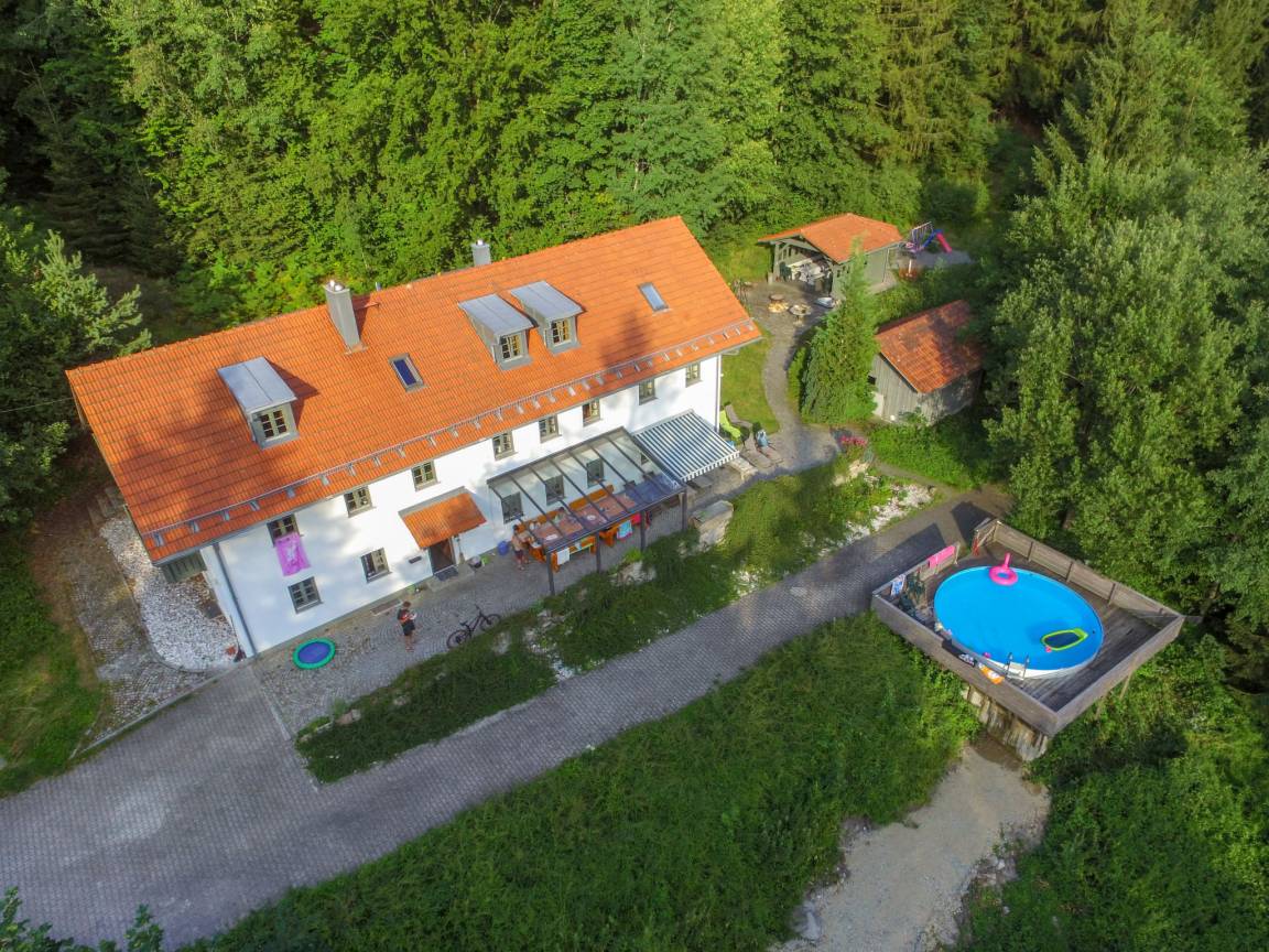 310 M² Ferienhaus ∙ 8 Schlafzimmer ∙ 25 Gäste - Arnbruck