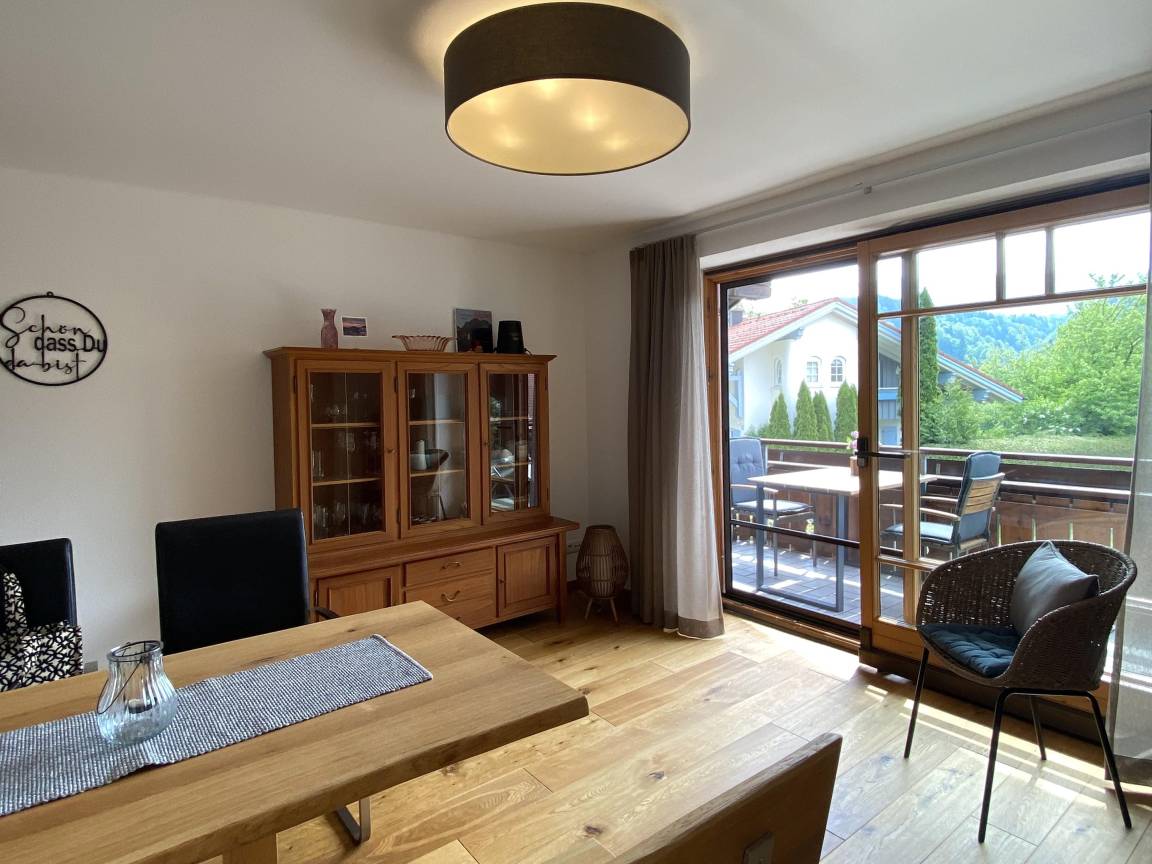 56 M² Ferienwohnung ∙ 1 Schlafzimmer ∙ 4 Gäste - Stiefenhofen