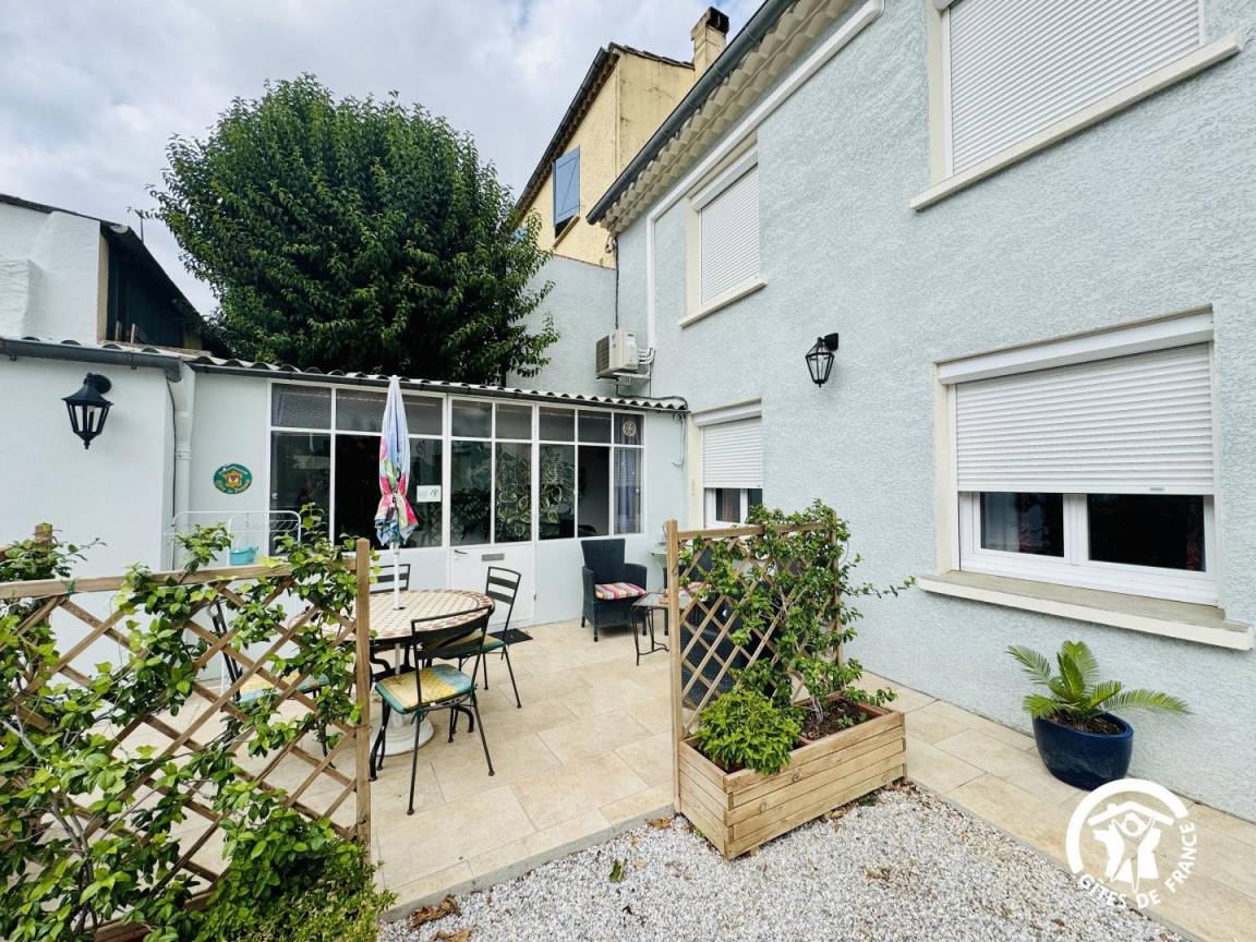 100 m&sup2; G&icirc;te 2 Schlafzimmer 4 G&auml;ste