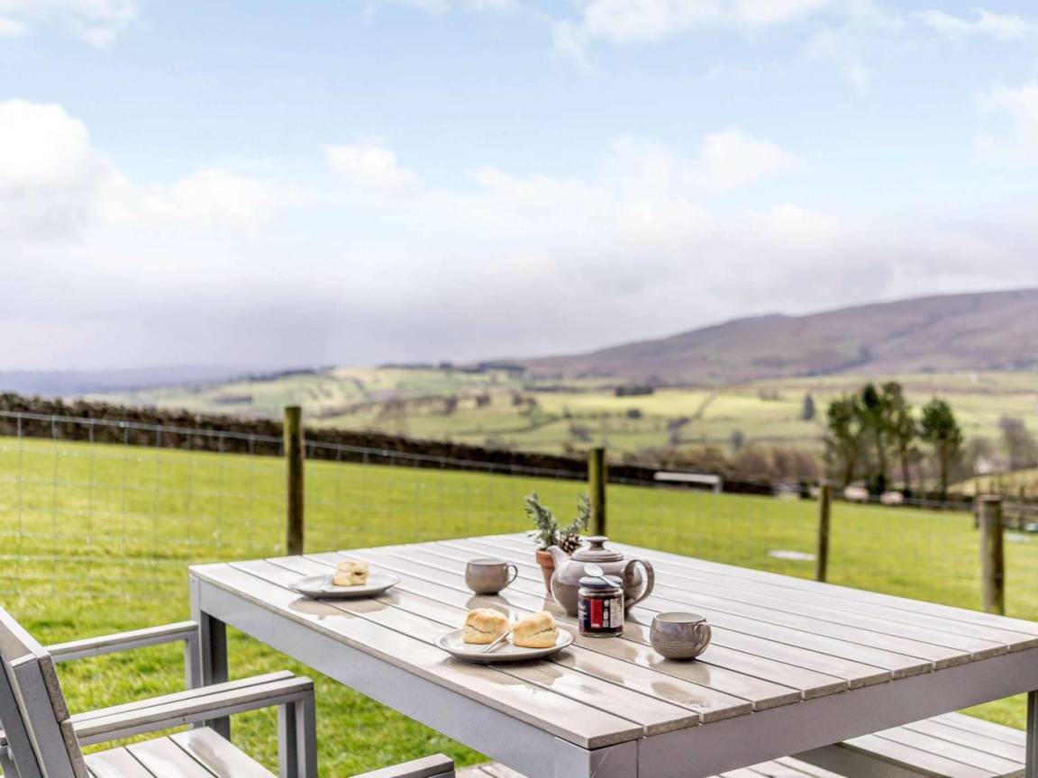 Lodge ∙ 2 Bedrooms ∙ 4 Guests - Scotland