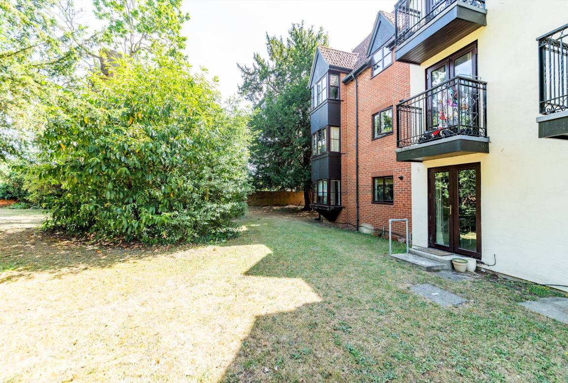 56 M² Apartamento ∙ 2 Habitaciones ∙ 4 Huéspedes - Reading