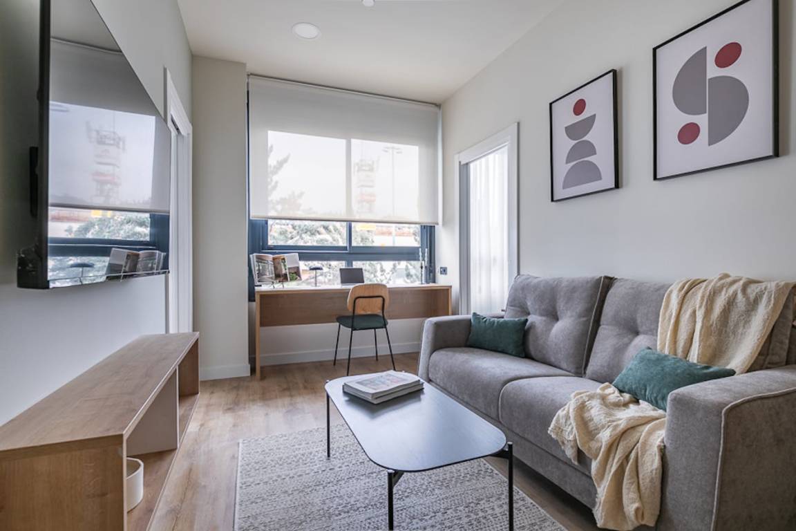 43 M² Appartement ∙ 2 Chambres ∙ 2 Personnes - Tres Cantos