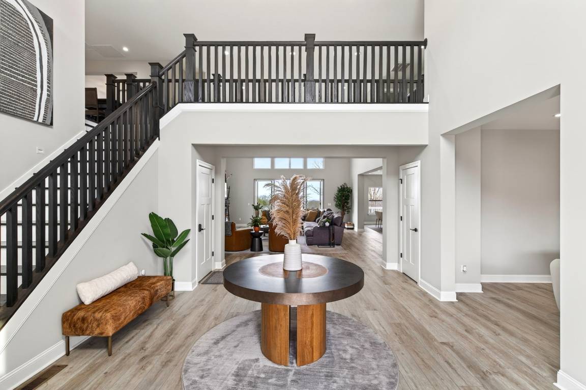 House ∙ 5 Bedrooms ∙ 10 Guests - Black Mountain, NC