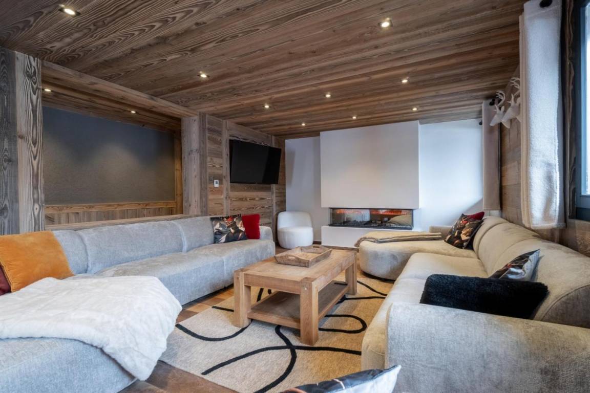 320 m&sup2; Chalet 7 Schlafzimmer 14 G&auml;ste