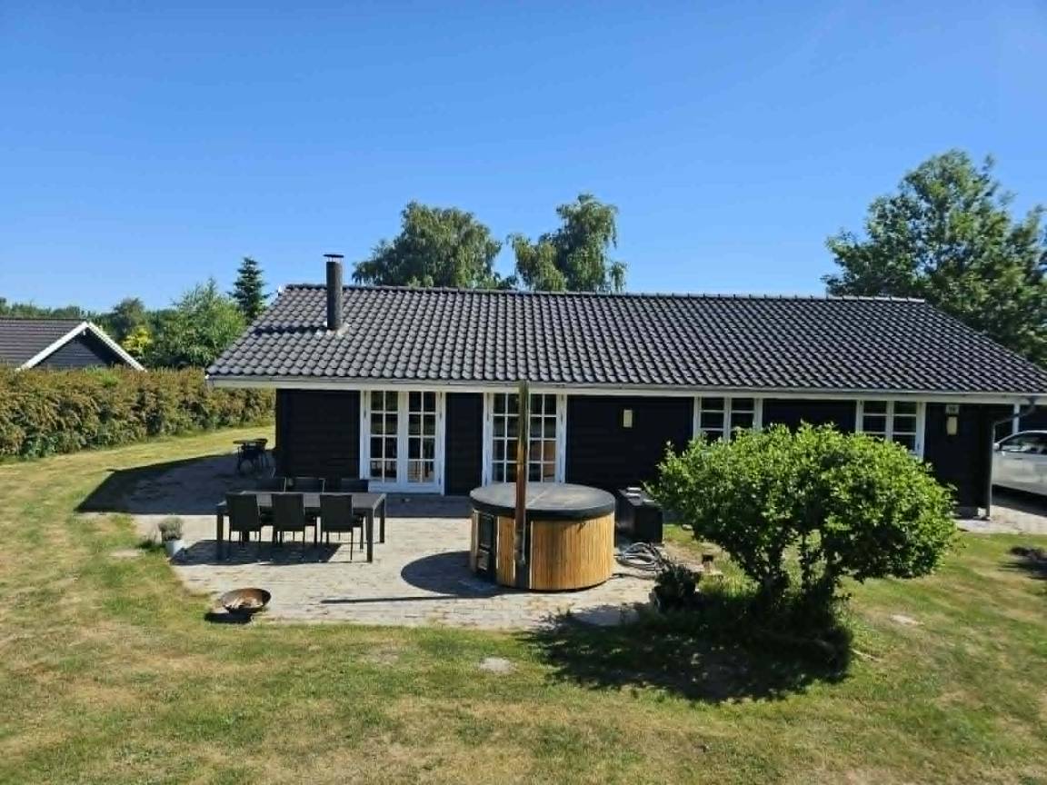 99 M² Ferienhaus ∙ 3 Schlafzimmer ∙ 6 Gäste - Rødby Sogn