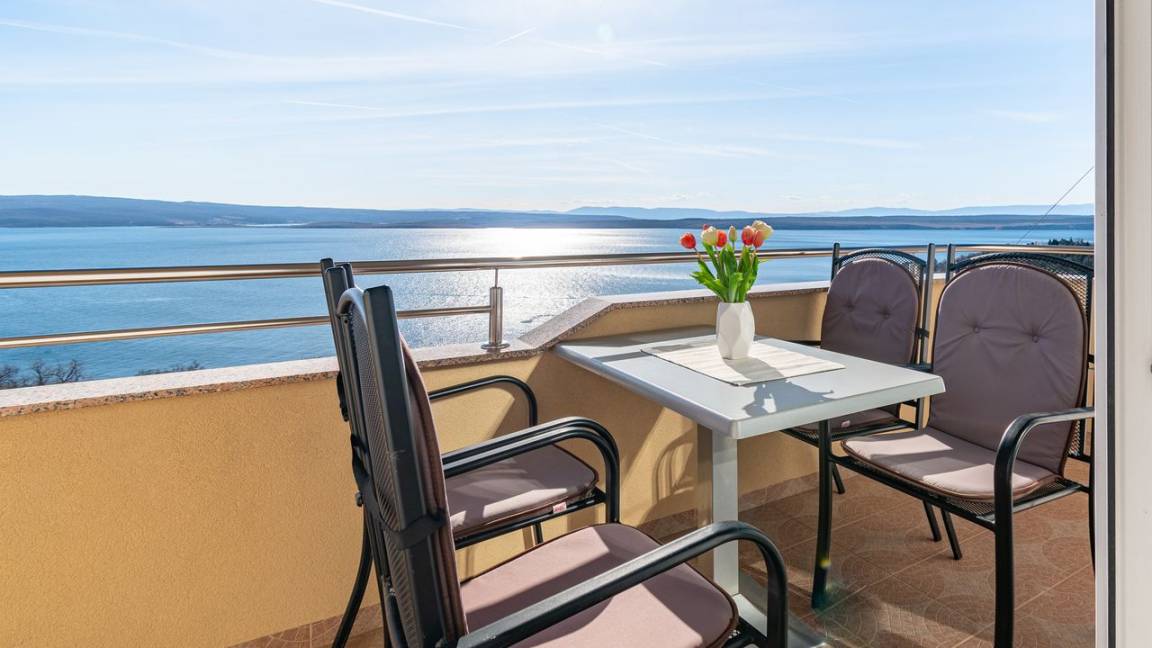 68 M² Ferienwohnung ∙ 2 Schlafzimmer ∙ 5 Gäste - Crikvenica