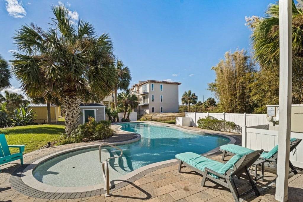 House ∙ 4 Bedrooms ∙ 12 Guests - Palm Coast, FL