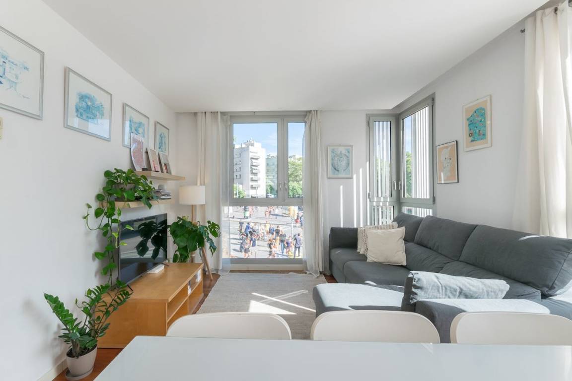 65 M² Apartamento ∙ 2 Quartos ∙ 4 Hóspedes - Barcelona