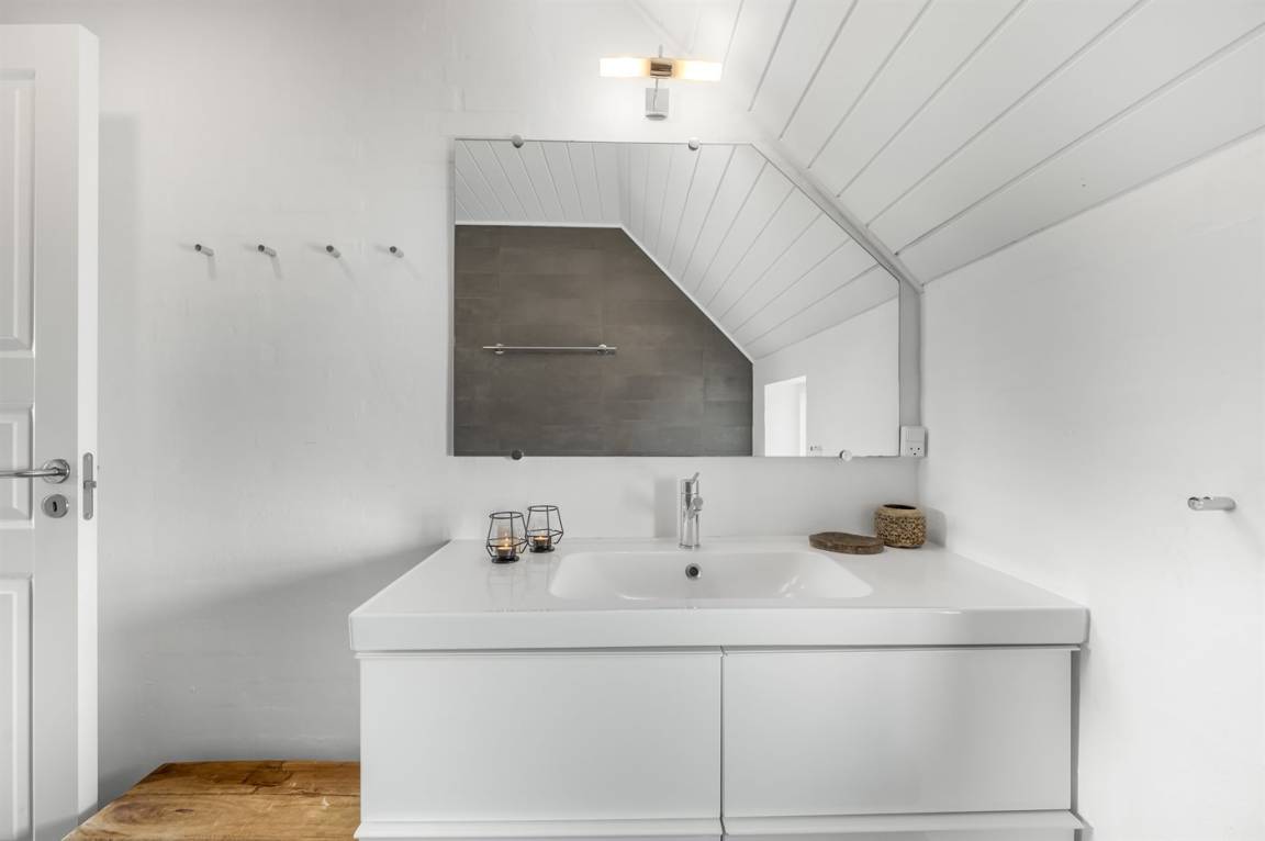 212 m² Ferienhaus ∙ 6 Schlafzimmer ∙ 14 Gäste – Bild 31
