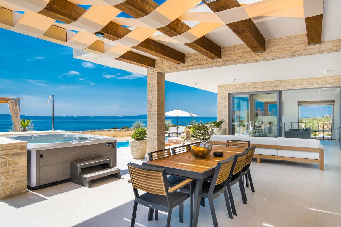 460 M² Villa ∙ 4 Habitaciones ∙ 7 Huéspedes - Novalja