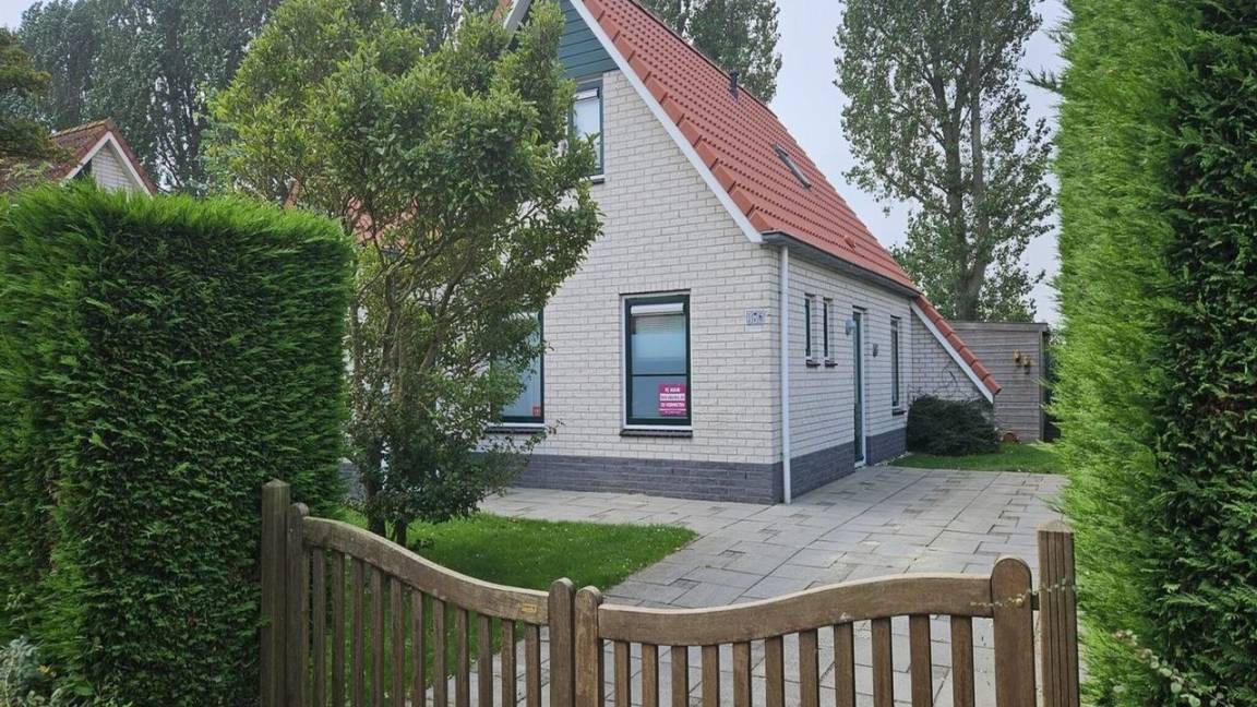 74 M² Ferienhaus ∙ 3 Schlafzimmer ∙ 6 Gäste - Breskens