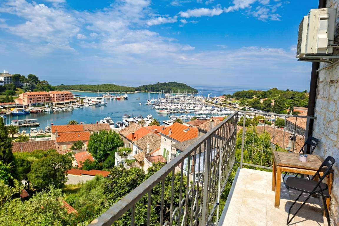 84 M² Apartment ∙ 2 Bedrooms ∙ 4 Guests - Funtana