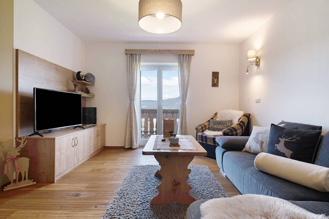 100 M² Ferienwohnung ∙ 2 Schlafzimmer ∙ 6 Gäste - Kastelruth