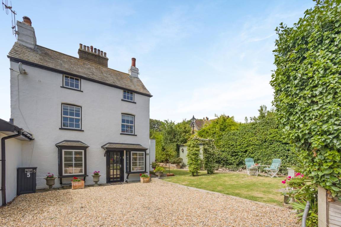 Cottage ∙ 3 Bedrooms ∙ 5 Guests - Broadstairs