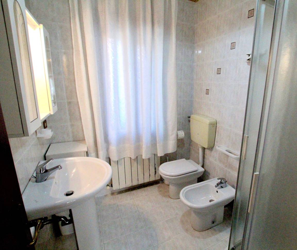 61 m² Ferienwohnung ∙ 2 Schlafzimmer ∙ 8 Gäste – Bild 9