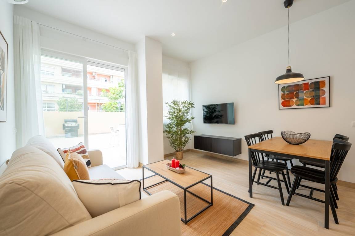 68 M² Ferienwohnung ∙ 2 Schlafzimmer ∙ 6 Gäste - Nerja