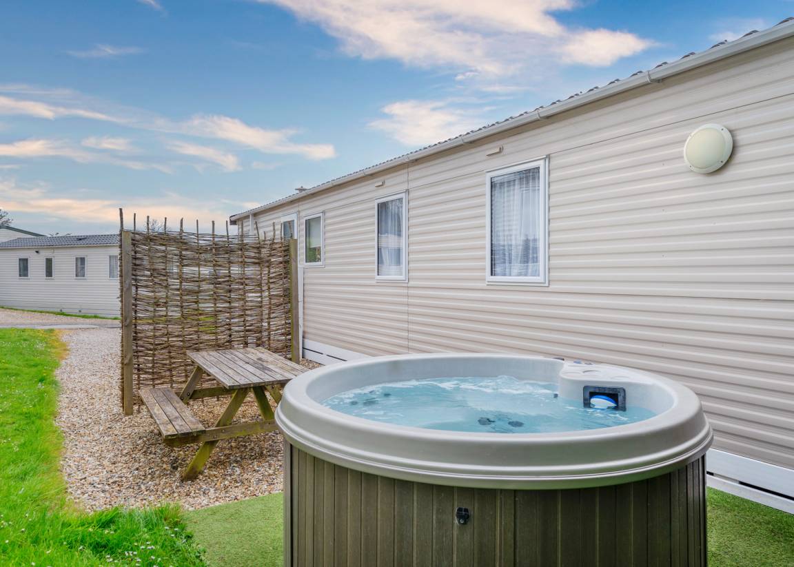 Caravan ∙ 3 Bedrooms ∙ 6 Guests - Somerset, UK