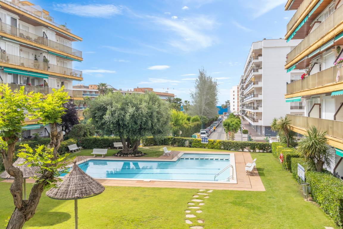 60 M² Apartamento ∙ 2 Habitaciones ∙ 4 Huéspedes - Blanes