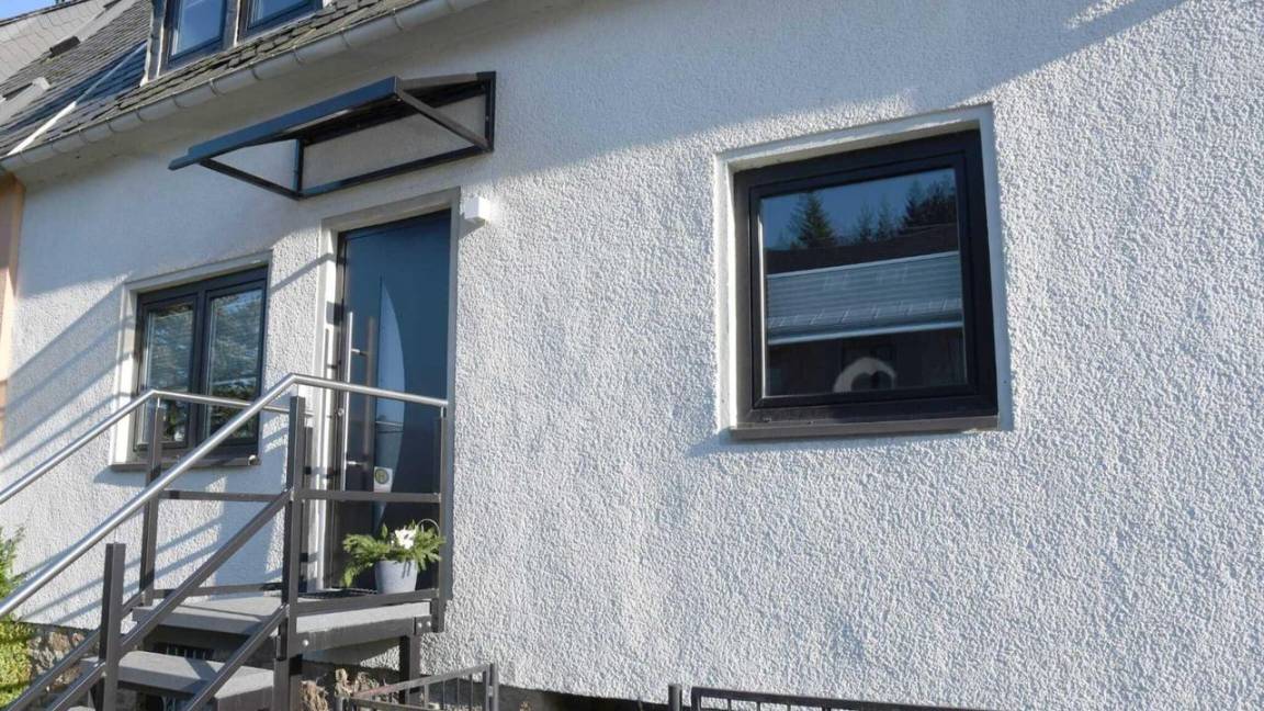 70 M² Ferienwohnung ∙ 1 Schlafzimmer ∙ 4 Gäste - Annaberg-Buchholz