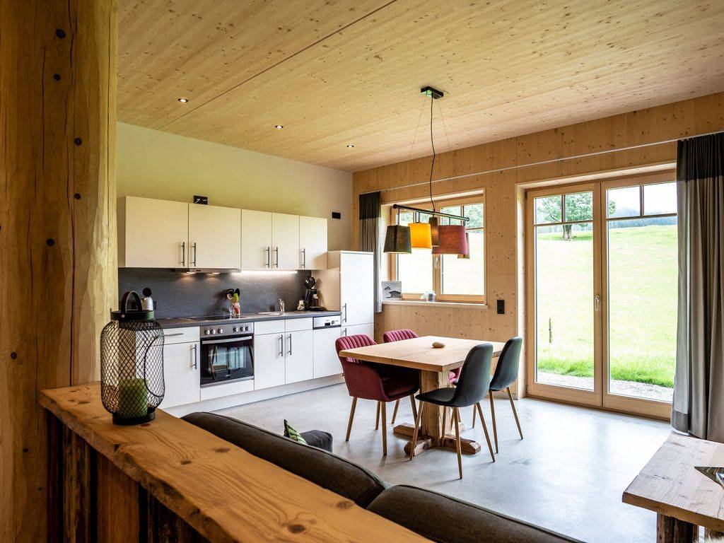 70 M² Hotel ∙ 1 Bedroom ∙ 5 Guests - Mittelberg