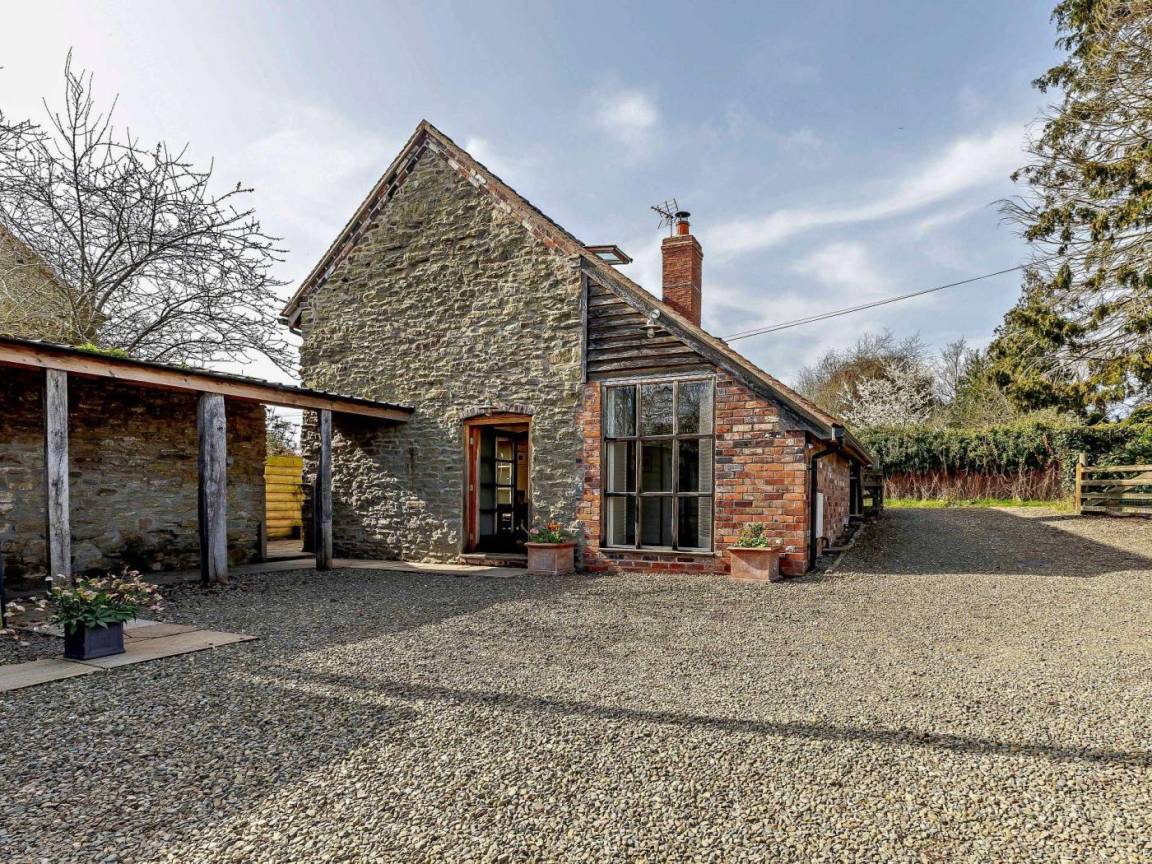 Cottage ∙ 3 Bedrooms ∙ 6 Guests - Shropshire