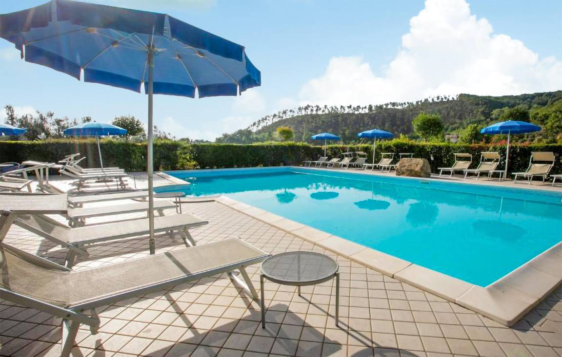 Appartamento a Gubbio con terrazza, piscina e barbecue