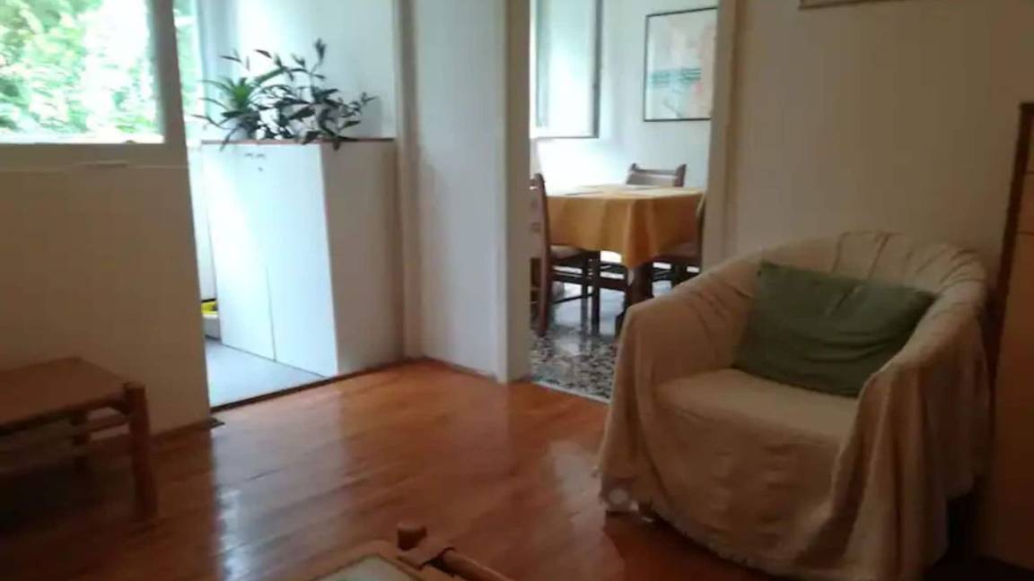 60 M² Huoneisto ∙ 2 Makuuhuonetta ∙ 3 Vierasta - Split