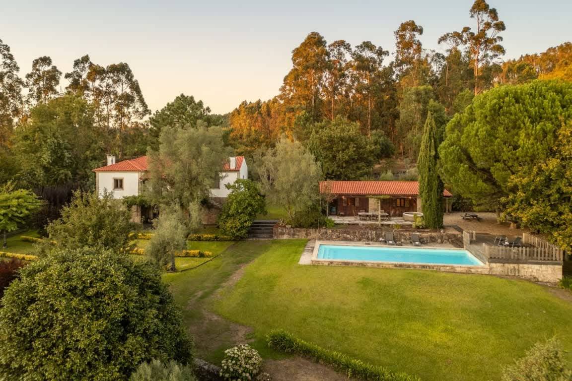 Apartment ∙ 4 Bedrooms ∙ 10 Guests - Braga