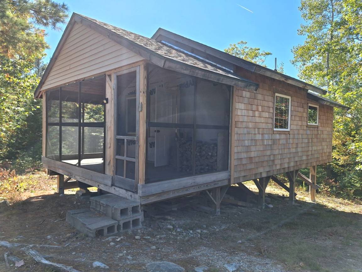 House ∙ 2 Bedrooms ∙ 4 Guests - Maine