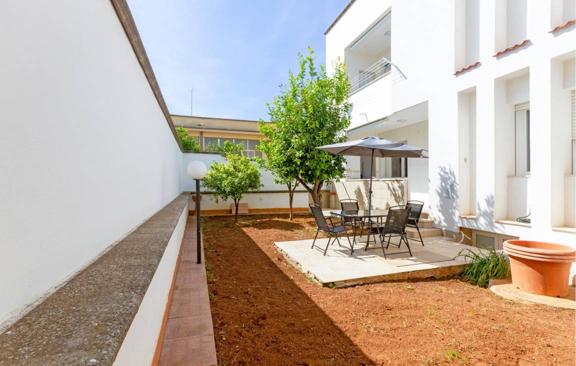 Piacevole appartamento a Lizzano con giardino recintato