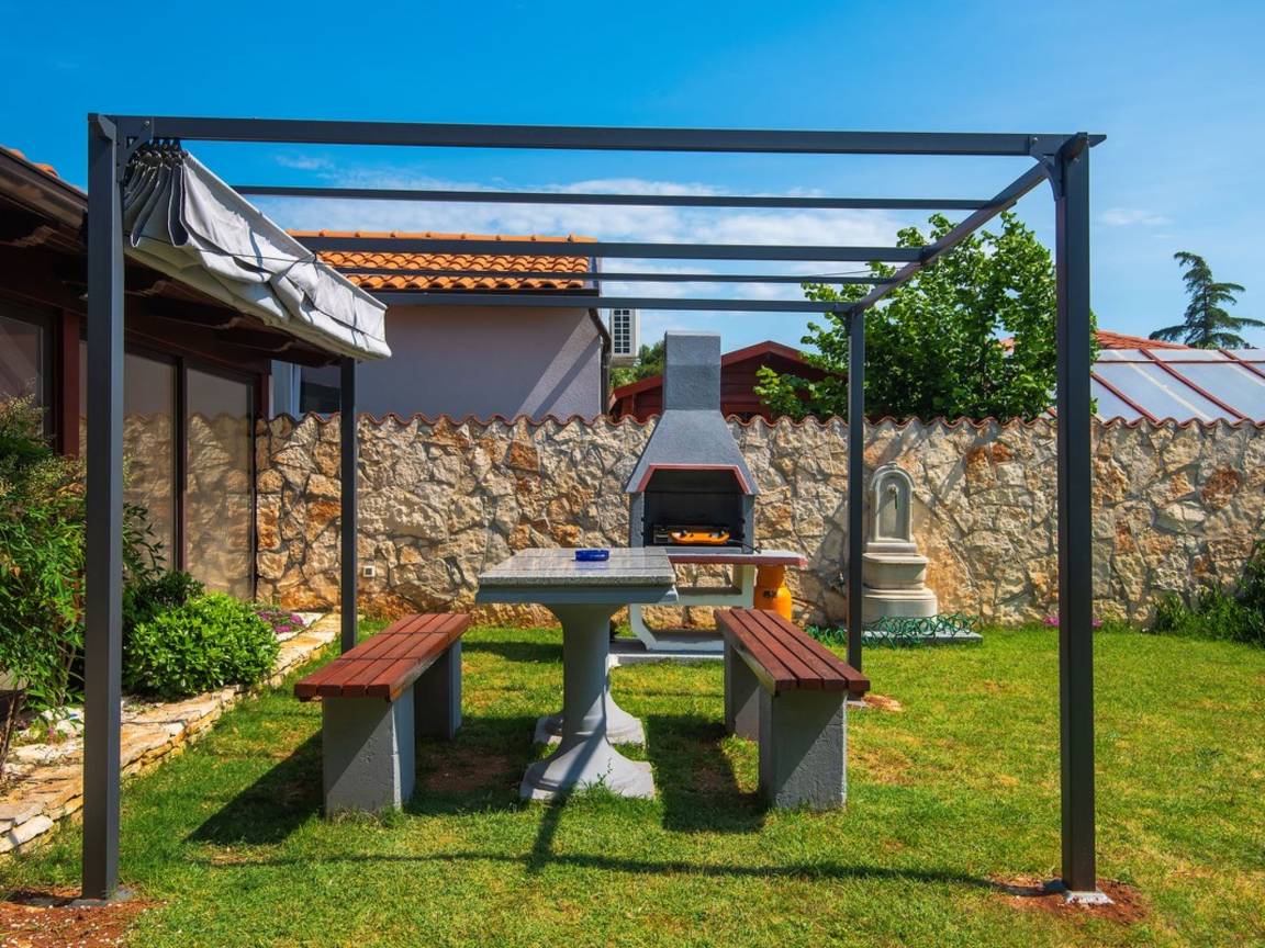 68 M² Huis ∙ 1 Slaapkamer ∙ 5 Gasten - Medulin